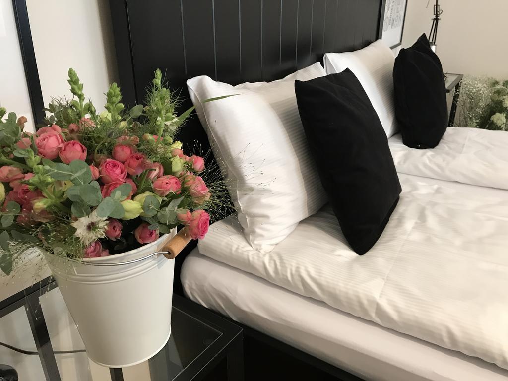 Czarna Kawka Apartamenty Краков Экстерьер фото
